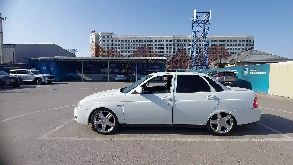 LADA (ВАЗ) Priora 2013 года за 2 800 000 тг. в Шымкент
