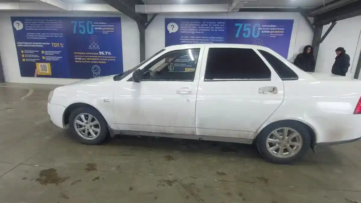 LADA (ВАЗ) Priora 2013 года за 2 500 000 тг. в Астана