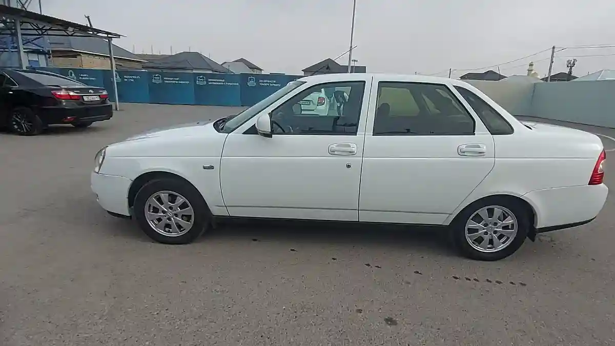 LADA (ВАЗ) Priora 2014 года за 3 500 000 тг. в Шымкент