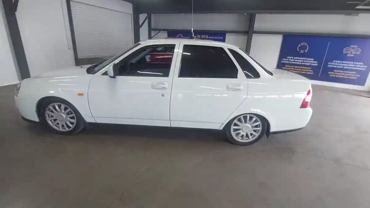 LADA (ВАЗ) Priora 2014 года за 2 800 000 тг. в Астана