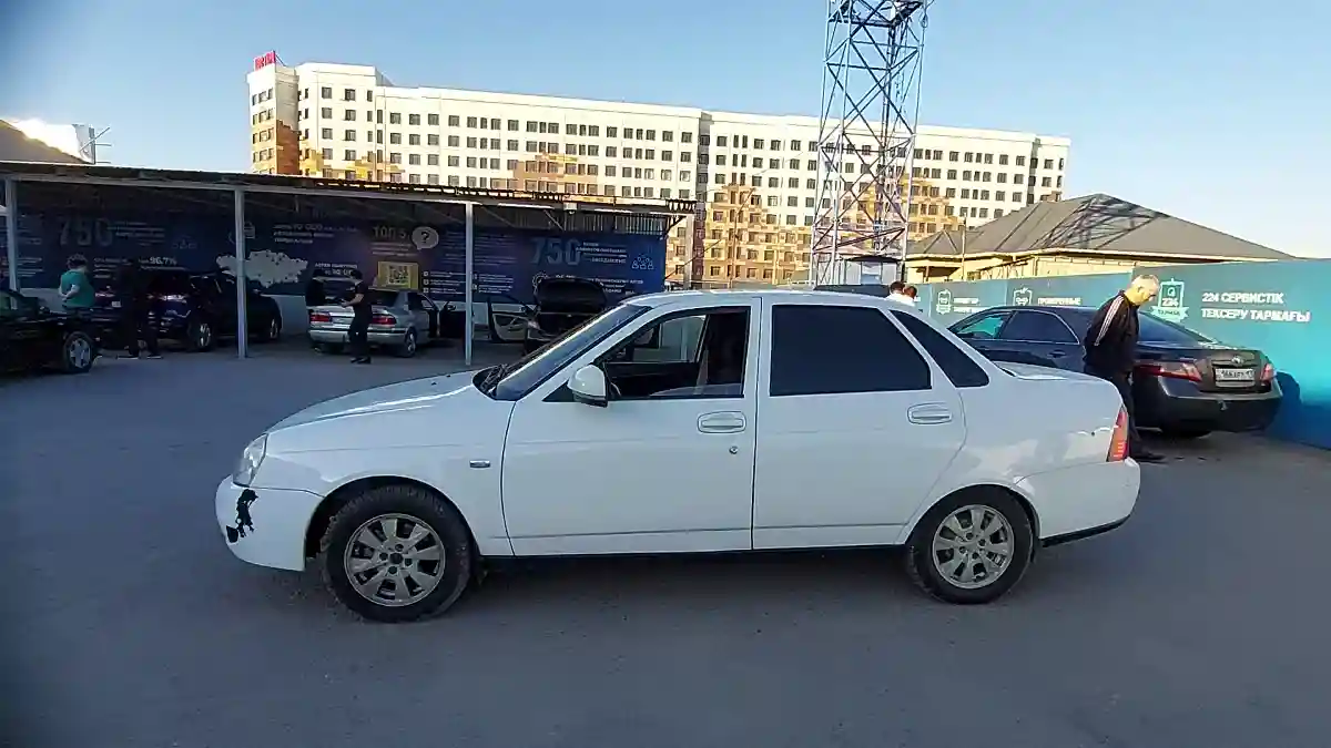 LADA (ВАЗ) Priora 2014 года за 2 800 000 тг. в Шымкент