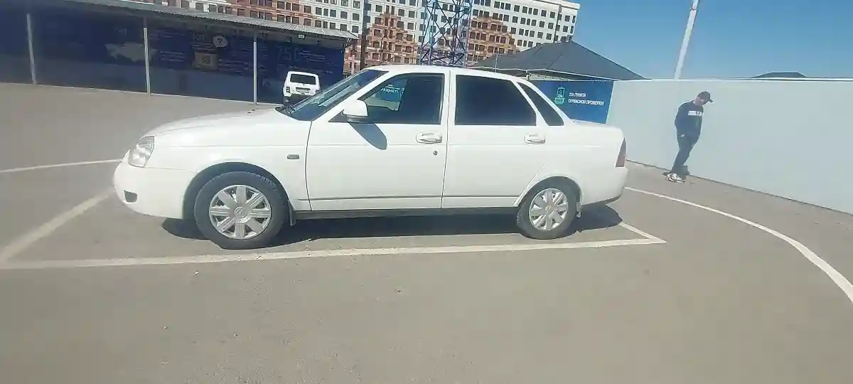 LADA (ВАЗ) Priora 2014 года за 3 000 000 тг. в Шымкент