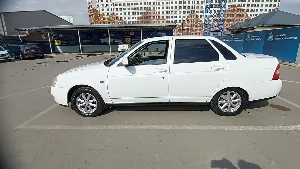 LADA (ВАЗ) Priora 2014 года за 3 000 000 тг. в Шымкент