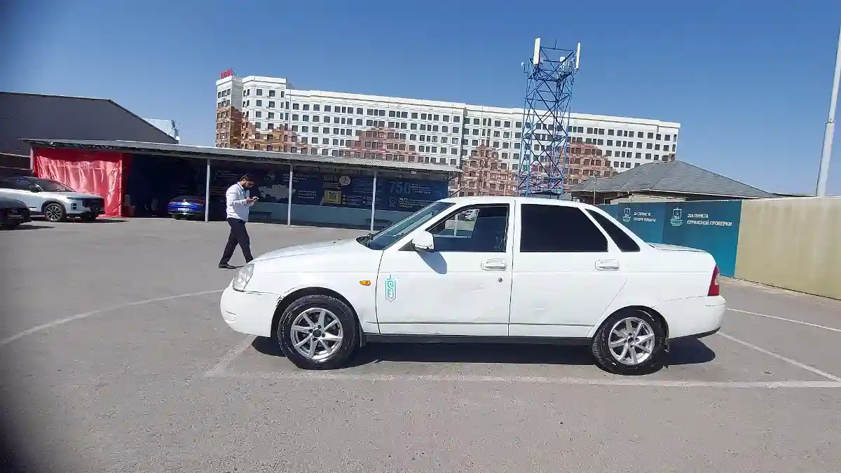 LADA (ВАЗ) Priora 2014 года за 2 500 000 тг. в Шымкент