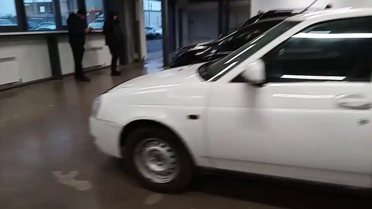 LADA (ВАЗ) Priora 2011 года за 1 800 000 тг. в Астана