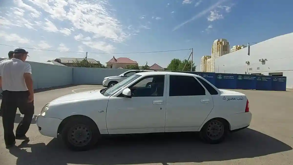 LADA (ВАЗ) Priora 2014 года за 3 000 000 тг. в Шымкент