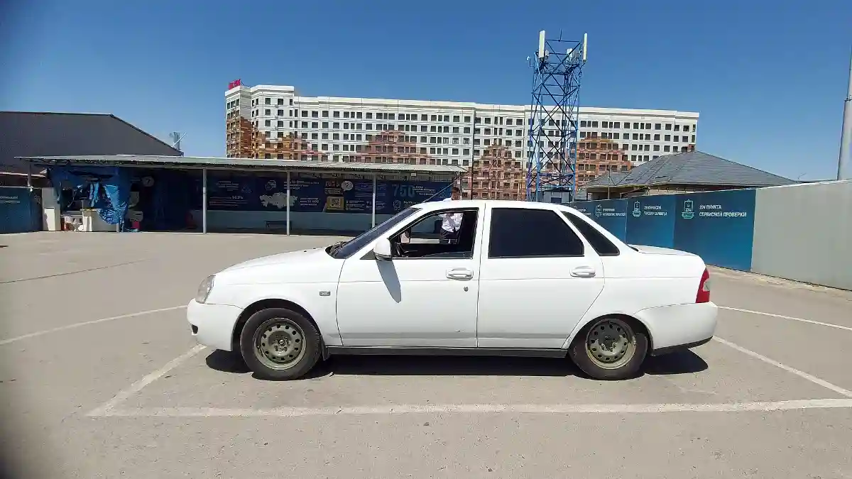 LADA (ВАЗ) Priora 2014 года за 2 190 000 тг. в Шымкент