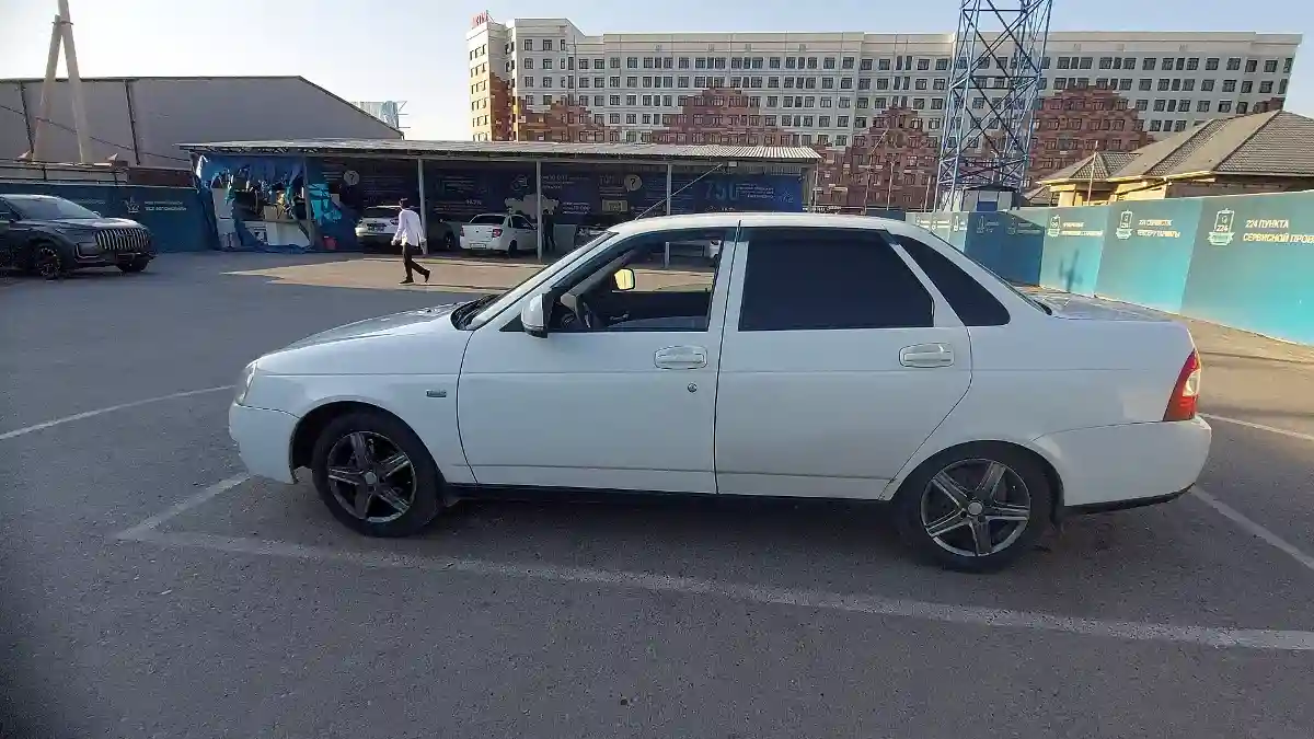 LADA (ВАЗ) Priora 2014 года за 3 200 000 тг. в Шымкент