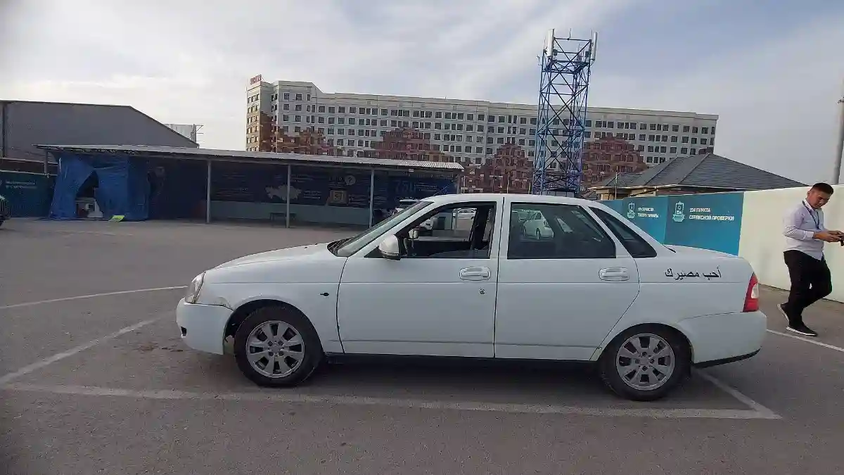 LADA (ВАЗ) Priora 2014 года за 2 350 000 тг. в Шымкент