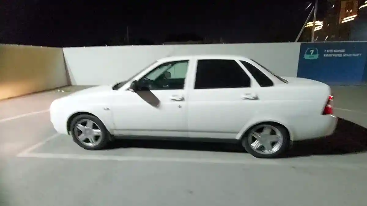 LADA (ВАЗ) Priora 2014 года за 2 800 000 тг. в Шымкент