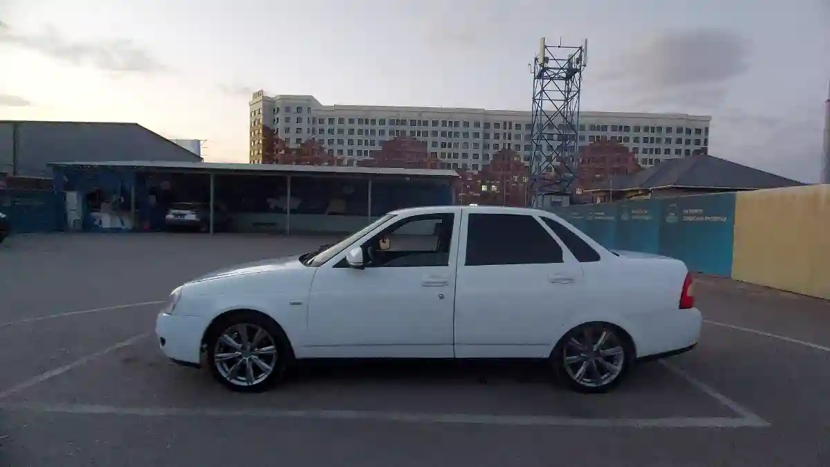 LADA (ВАЗ) Priora 2014 года за 2 700 000 тг. в Шымкент