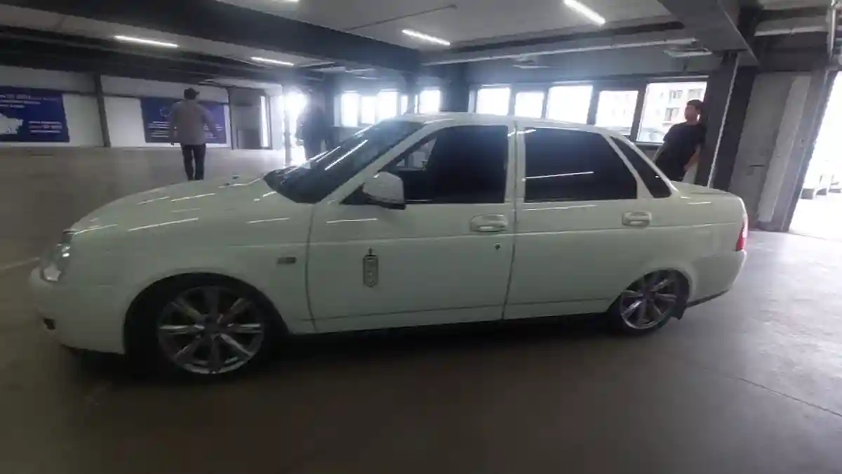 LADA (ВАЗ) Priora 2014 года за 3 700 000 тг. в Астана