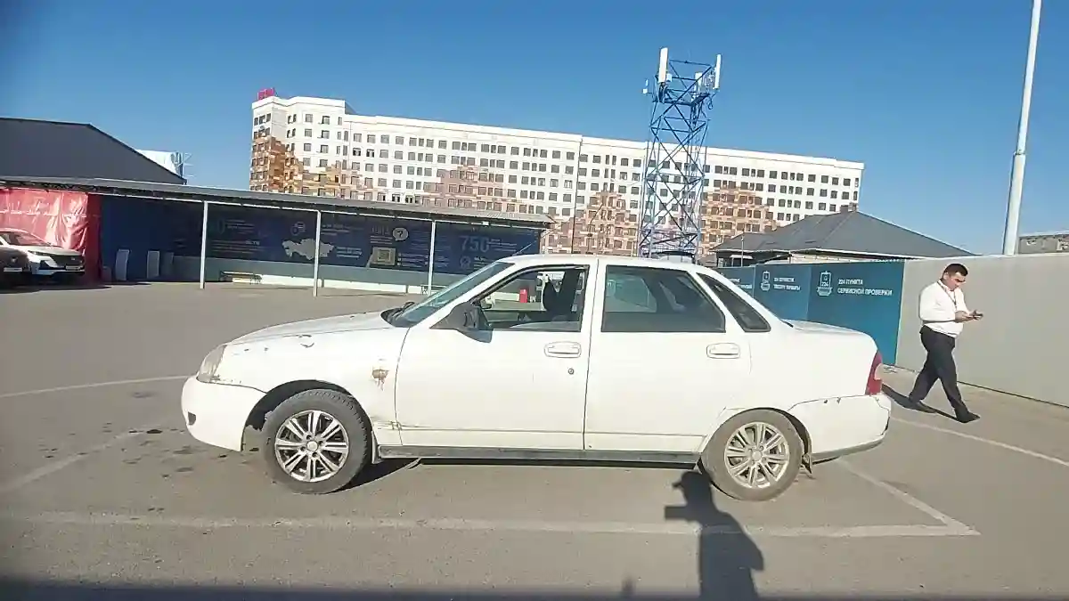 LADA (ВАЗ) Priora 2014 года за 2 200 000 тг. в Шымкент