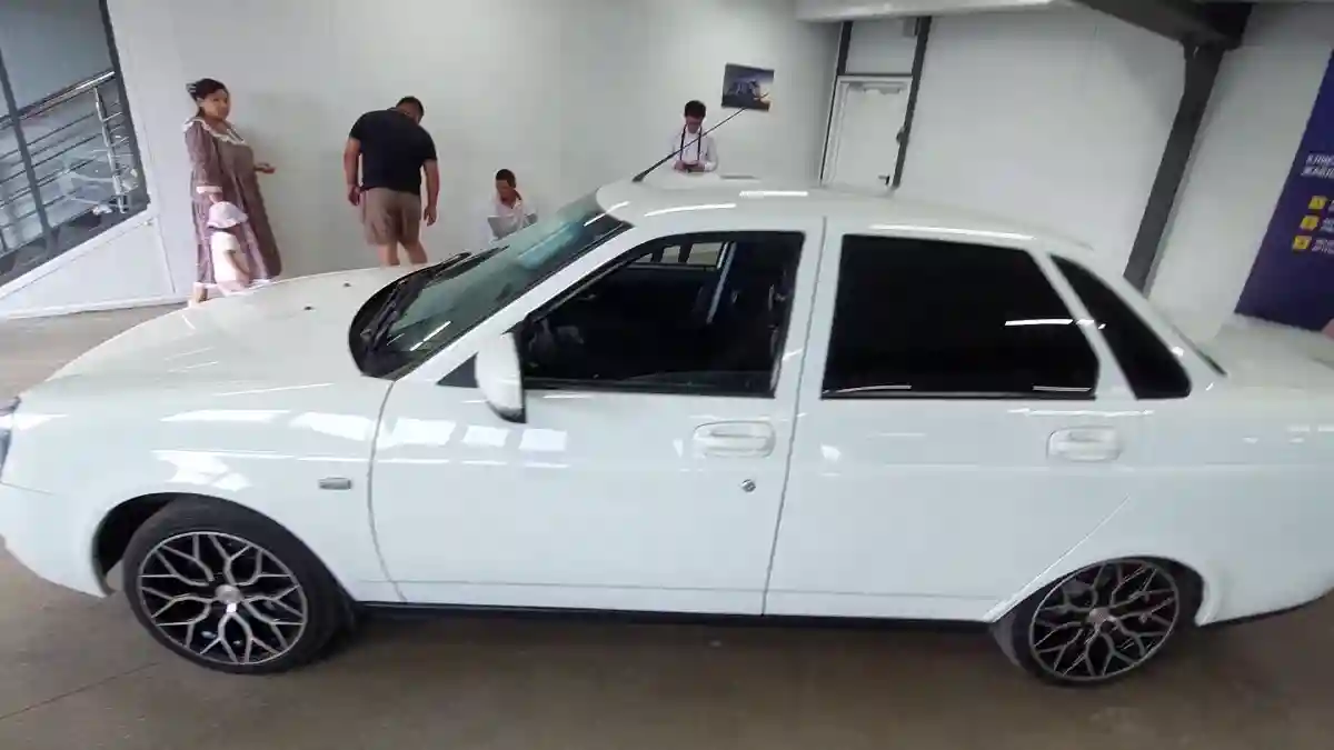 LADA (ВАЗ) Priora 2014 года за 3 200 000 тг. в Астана