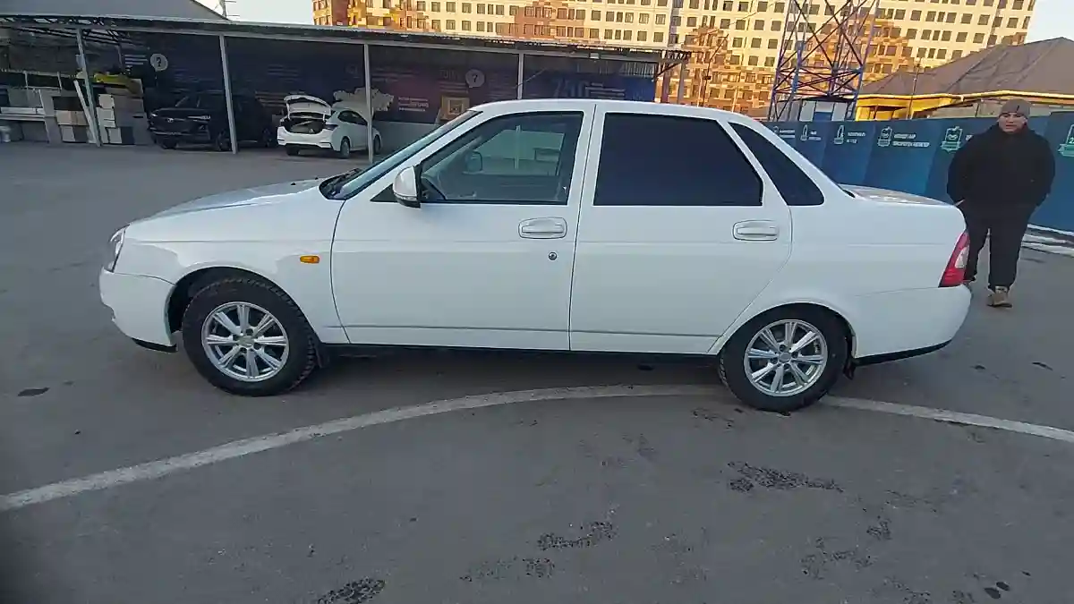 LADA (ВАЗ) Priora 2015 года за 3 500 000 тг. в Шымкент