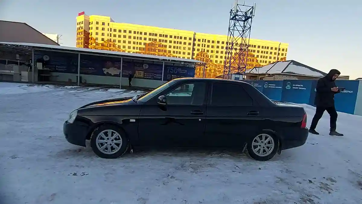 LADA (ВАЗ) Priora 2015 года за 3 000 000 тг. в Шымкент