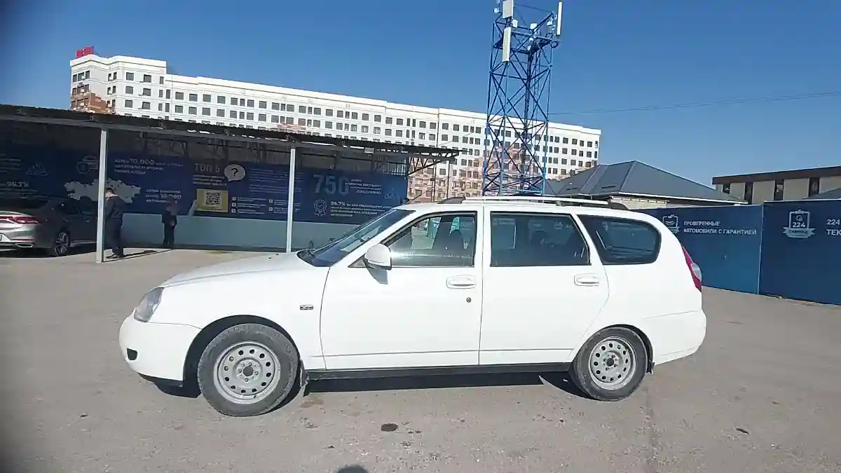 LADA (ВАЗ) Priora 2013 года за 2 000 000 тг. в Шымкент