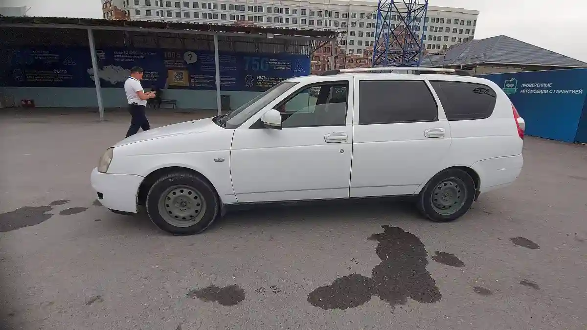 LADA (ВАЗ) Priora 2013 года за 2 000 000 тг. в Шымкент
