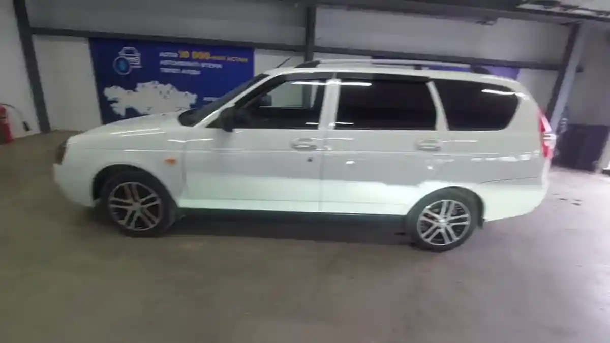 LADA (ВАЗ) Priora 2013 года за 2 200 000 тг. в Астана