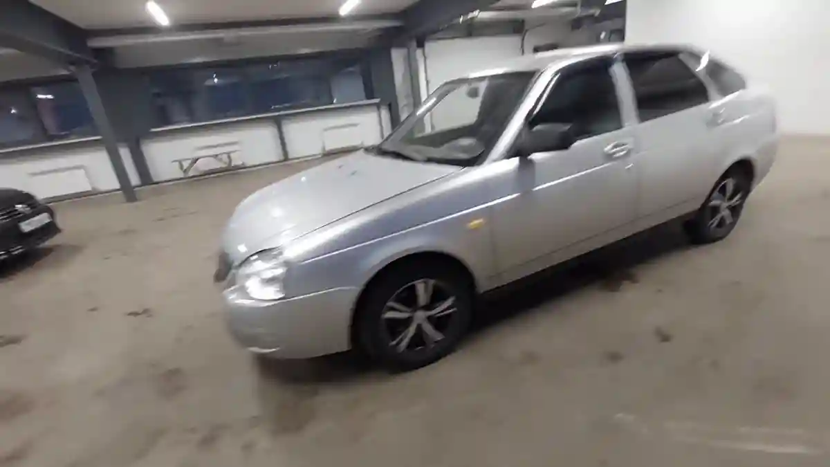 LADA (ВАЗ) Priora 2011 года за 2 000 000 тг. в Астана