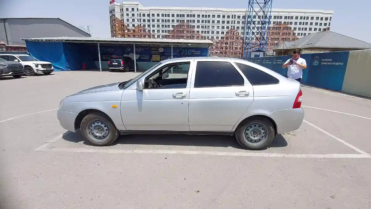 LADA (ВАЗ) Priora 2013 года за 1 500 000 тг. в Шымкент