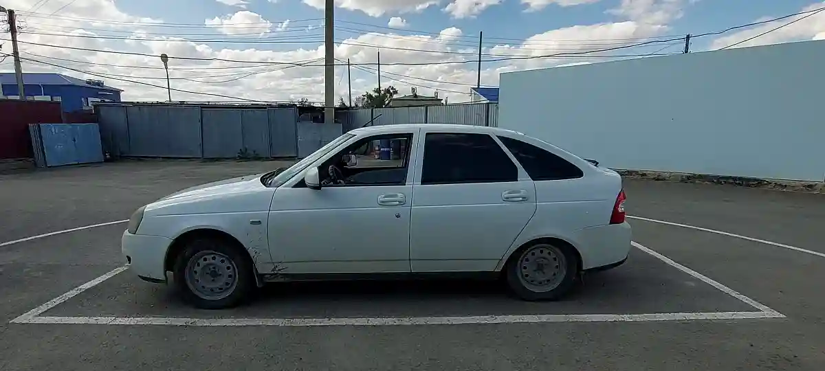 LADA (ВАЗ) Priora 2013 года за 2 600 000 тг. в Атырау