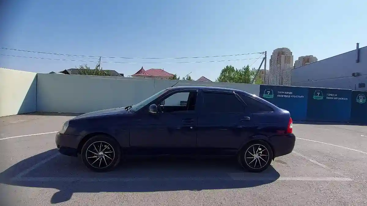 LADA (ВАЗ) Priora 2013 года за 2 000 000 тг. в Шымкент
