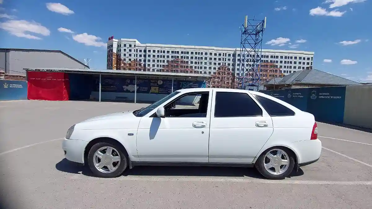 LADA (ВАЗ) Priora 2014 года за 3 000 000 тг. в Шымкент