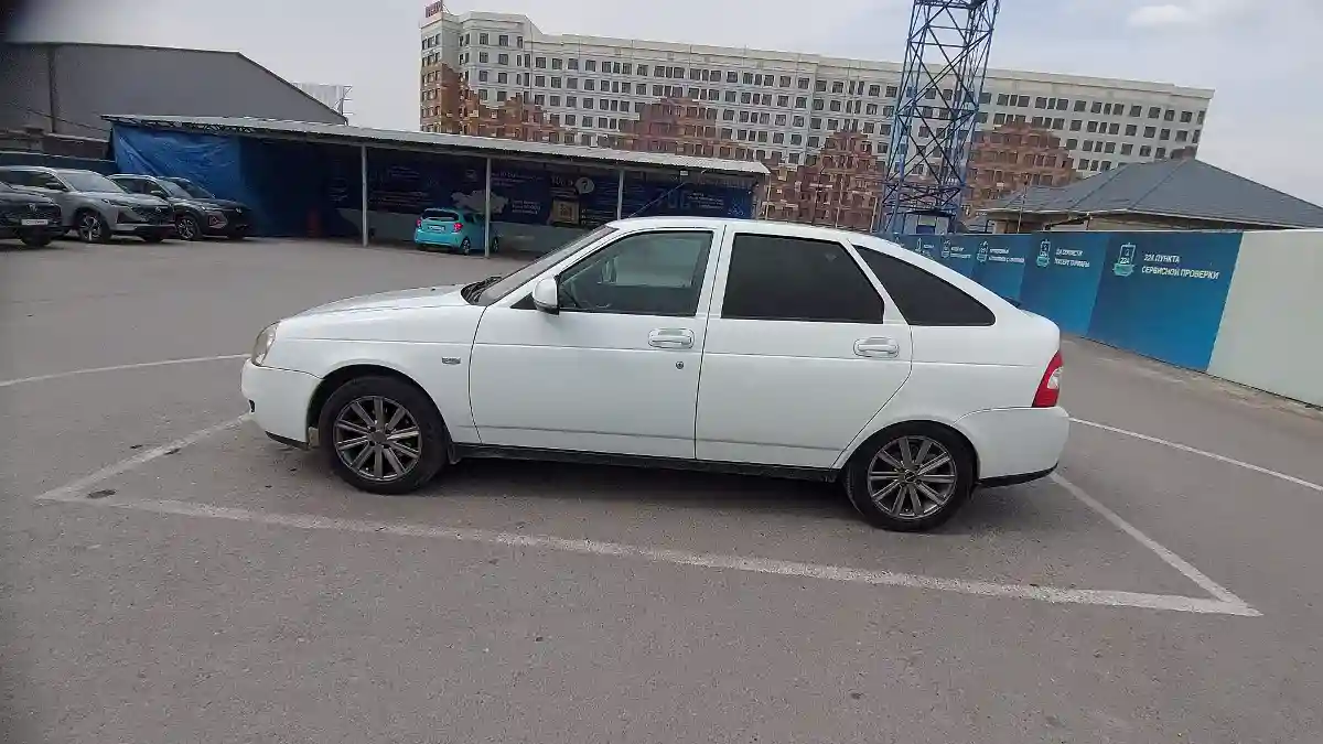 LADA (ВАЗ) Priora 2014 года за 2 400 000 тг. в Шымкент