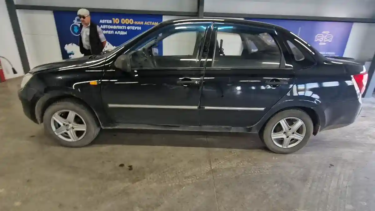 LADA (ВАЗ) Granta 2012 года за 1 200 000 тг. в Астана