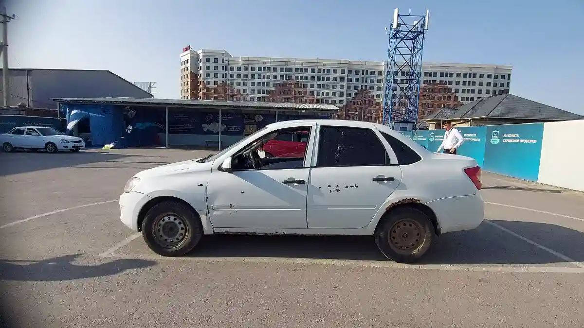 LADA (ВАЗ) Granta 2013 года за 2 000 000 тг. в Шымкент