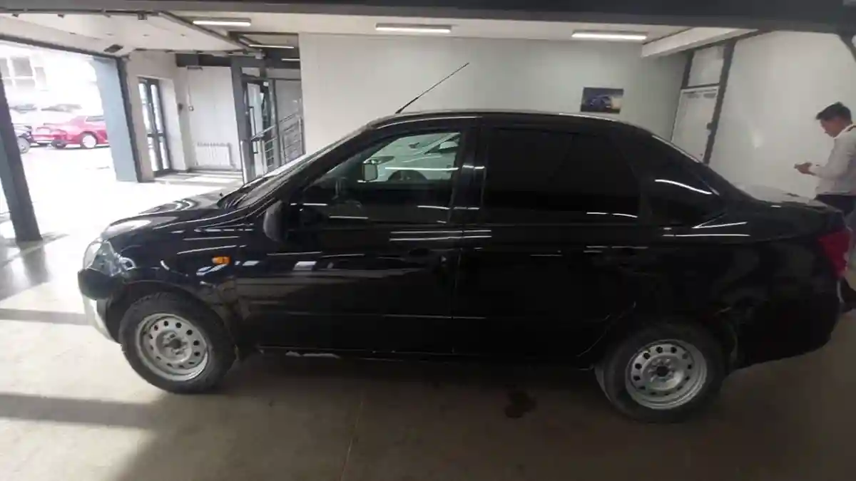 LADA (ВАЗ) Granta 2013 года за 2 500 000 тг. в Астана