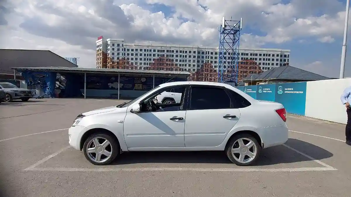 LADA (ВАЗ) Granta 2013 года за 2 500 000 тг. в Шымкент
