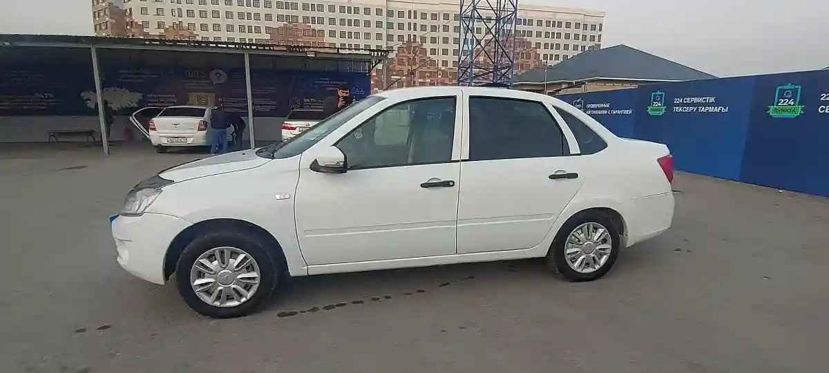 LADA (ВАЗ) Granta 2013 года за 3 000 000 тг. в Шымкент