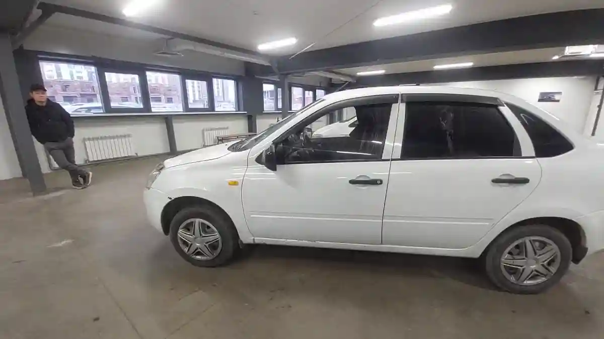 LADA (ВАЗ) Granta 2013 года за 2 500 000 тг. в Астана