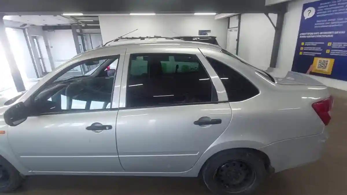 LADA (ВАЗ) Granta 2014 года за 2 000 000 тг. в Астана