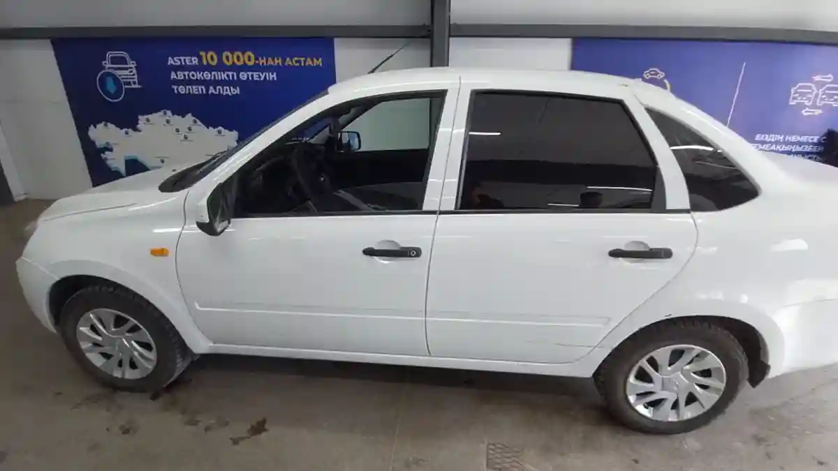 LADA (ВАЗ) Granta 2014 года за 2 500 000 тг. в Астана