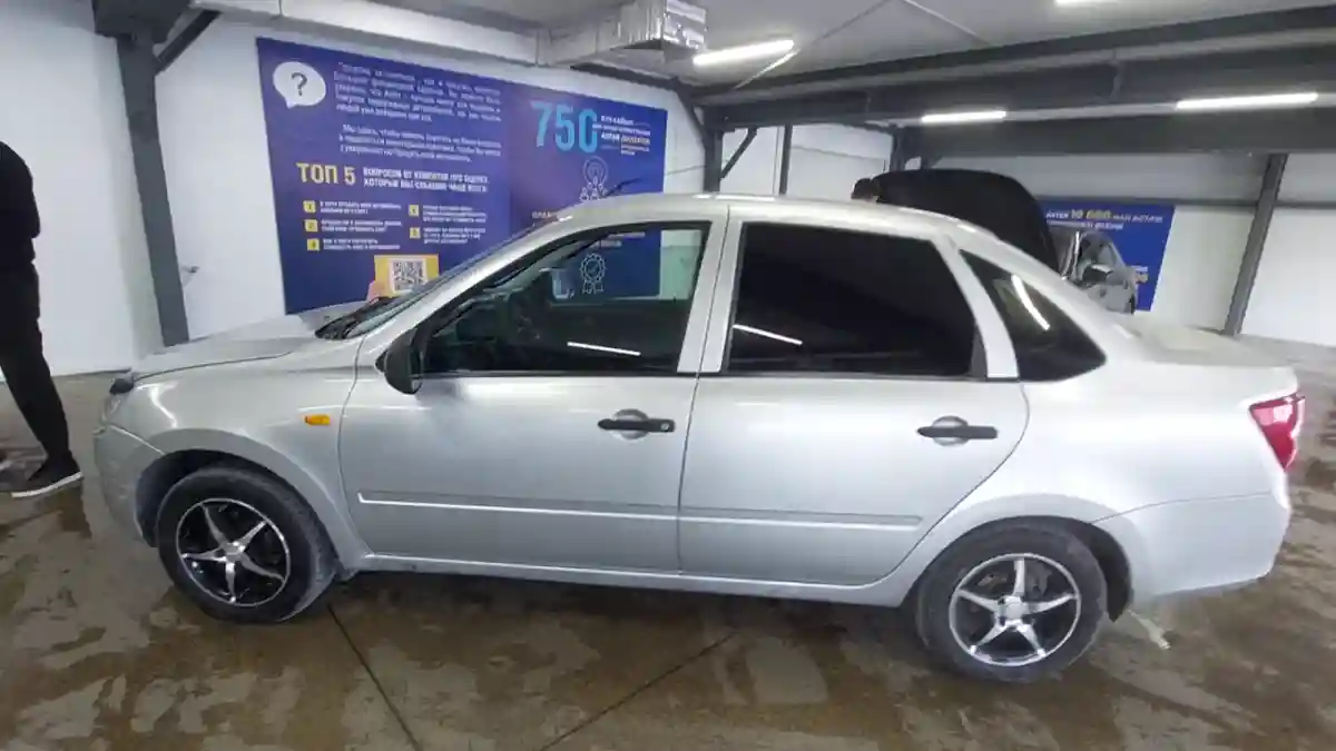 LADA (ВАЗ) Granta 2014 года за 1 600 000 тг. в Астана