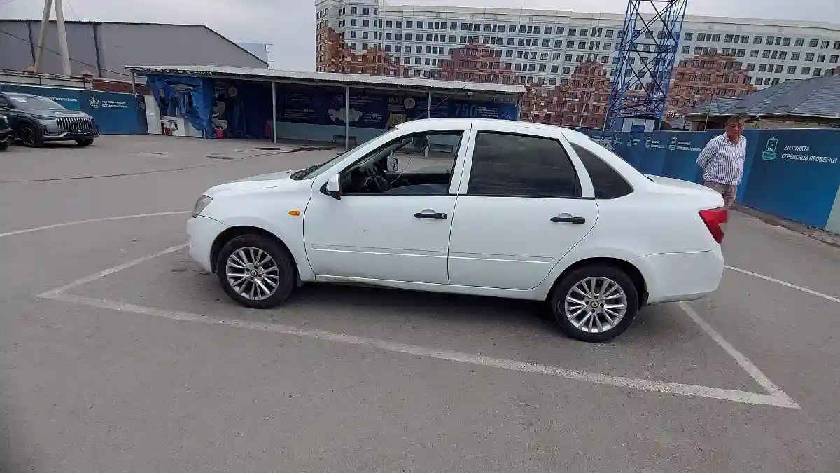 LADA (ВАЗ) Granta 2014 года за 2 800 000 тг. в Шымкент