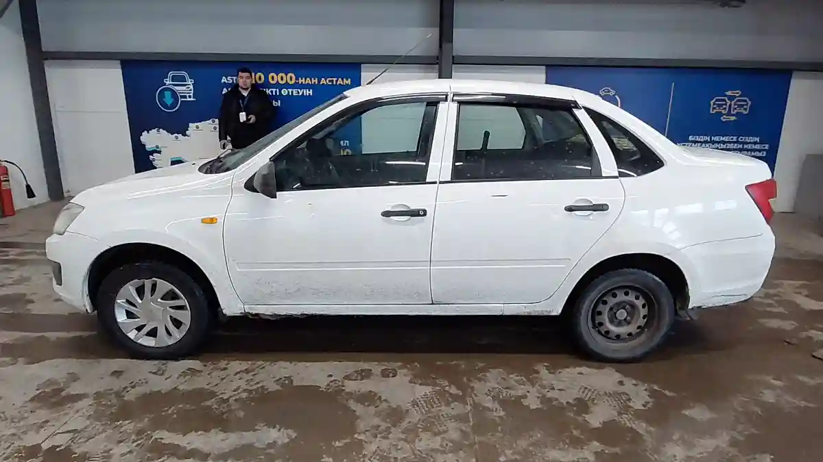 LADA (ВАЗ) Granta 2012 года за 2 500 000 тг. в Астана