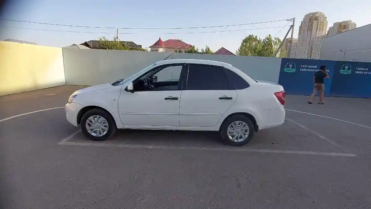 LADA (ВАЗ) Granta 2015 года за 2 500 000 тг. в Шымкент
