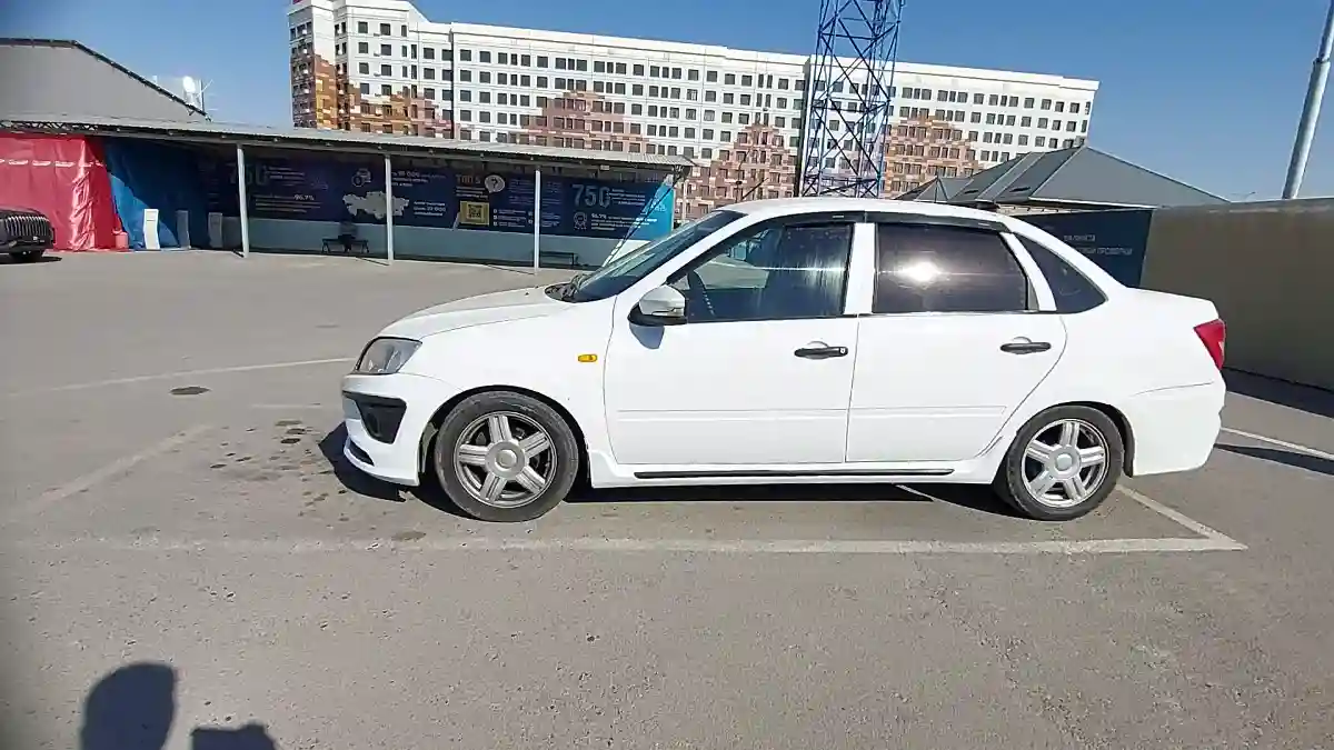 LADA (ВАЗ) Granta 2013 года за 2 700 000 тг. в Шымкент