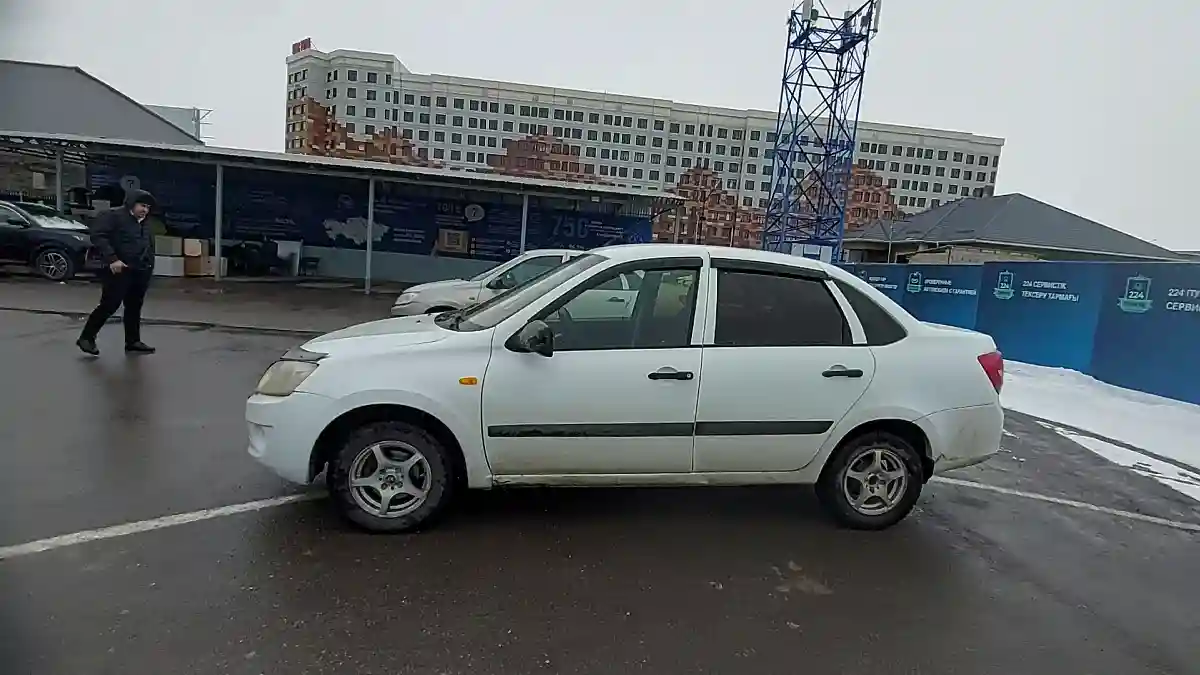 LADA (ВАЗ) Granta 2013 года за 2 300 000 тг. в Шымкент