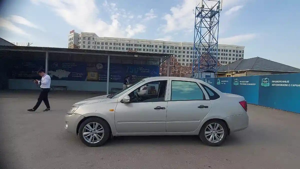 LADA (ВАЗ) Granta 2013 года за 3 800 000 тг. в Шымкент