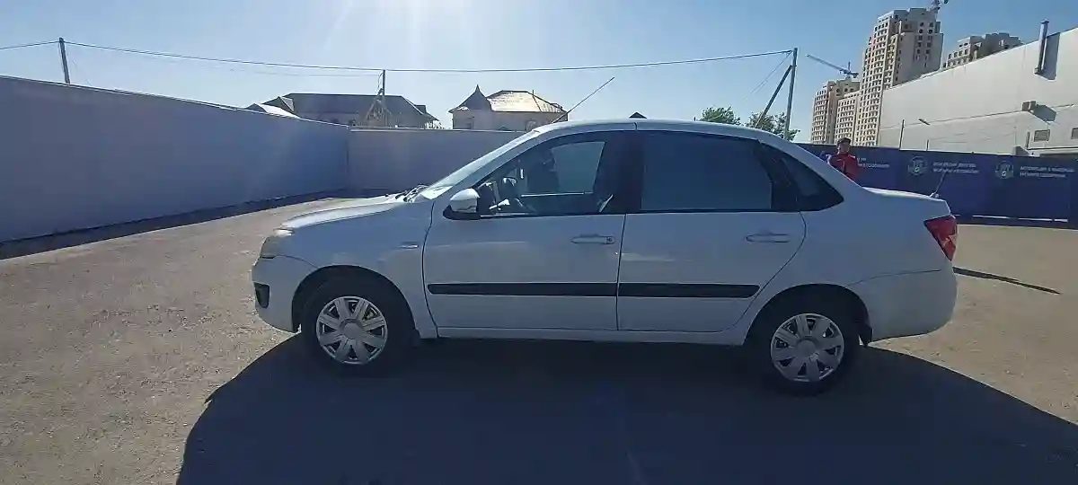 LADA (ВАЗ) Granta 2013 года за 2 200 000 тг. в Шымкент