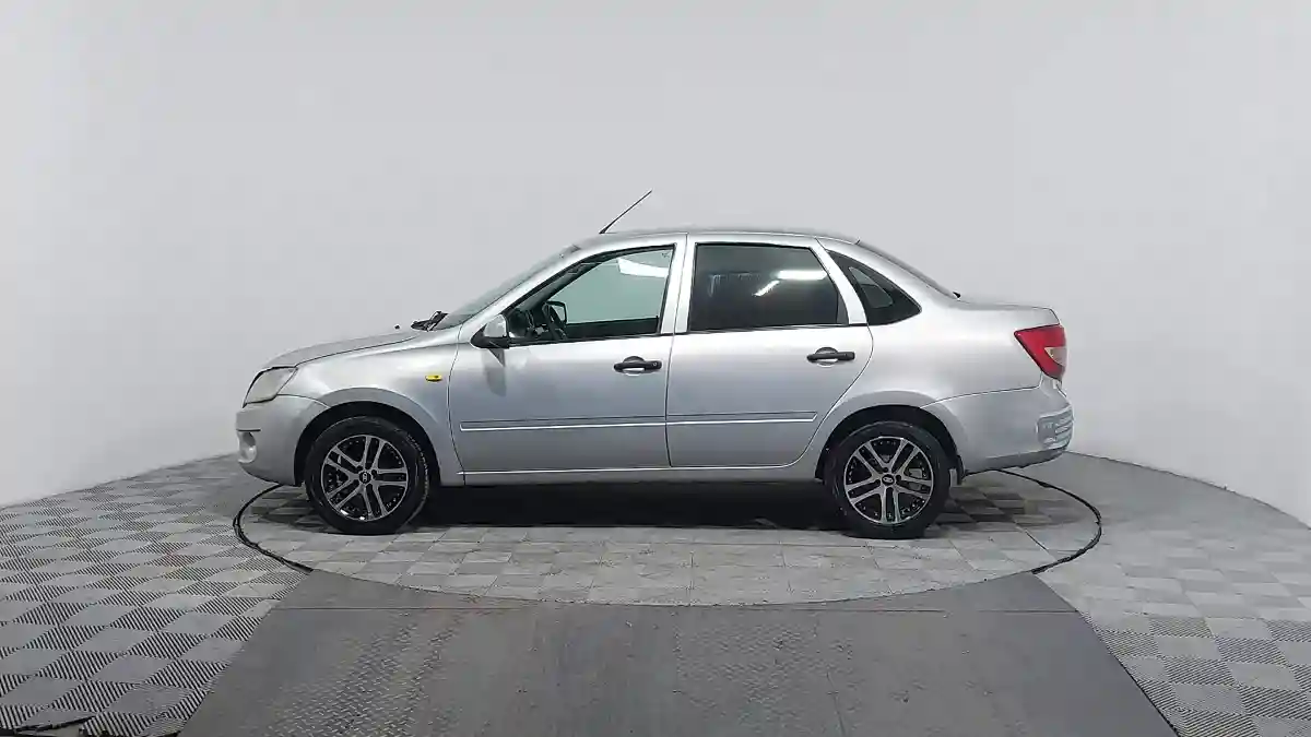 LADA (ВАЗ) Granta 2013 года за 1 490 000 тг. в Астана