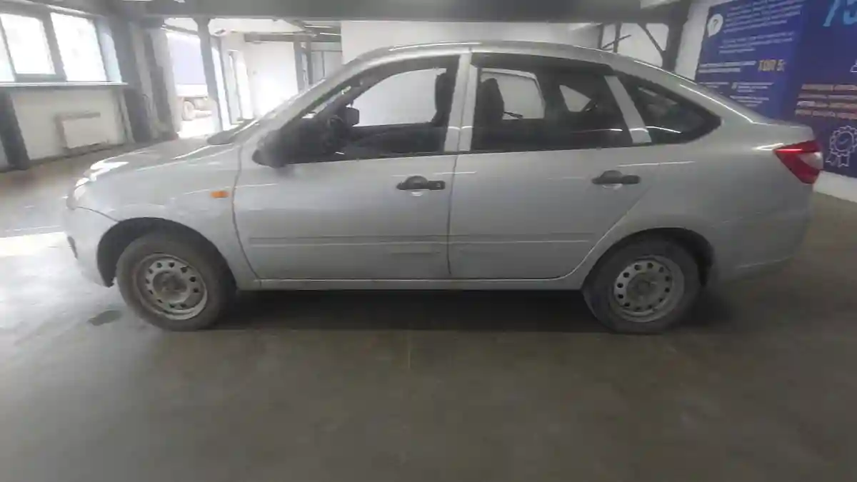 LADA (ВАЗ) Granta 2015 года за 4 000 000 тг. в Астана