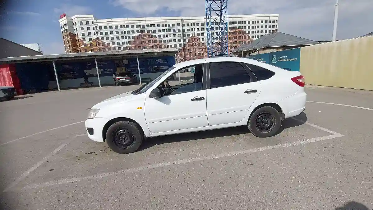 LADA (ВАЗ) Granta 2015 года за 3 000 000 тг. в Шымкент