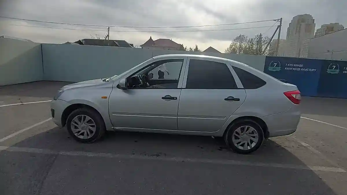 LADA (ВАЗ) Granta 2015 года за 3 500 000 тг. в Шымкент