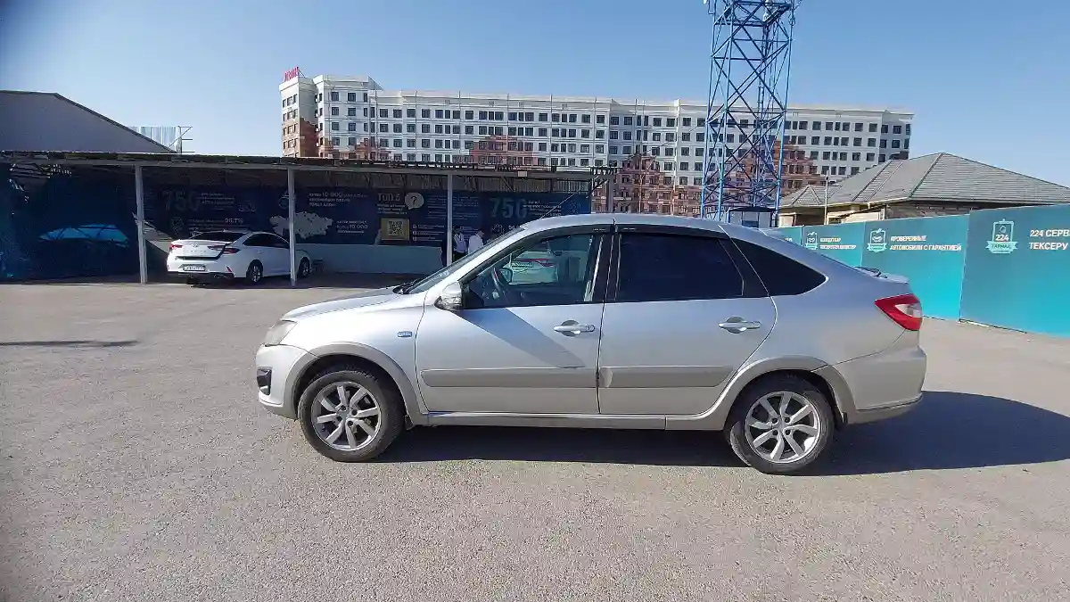 LADA (ВАЗ) Granta 2015 года за 4 000 000 тг. в Шымкент